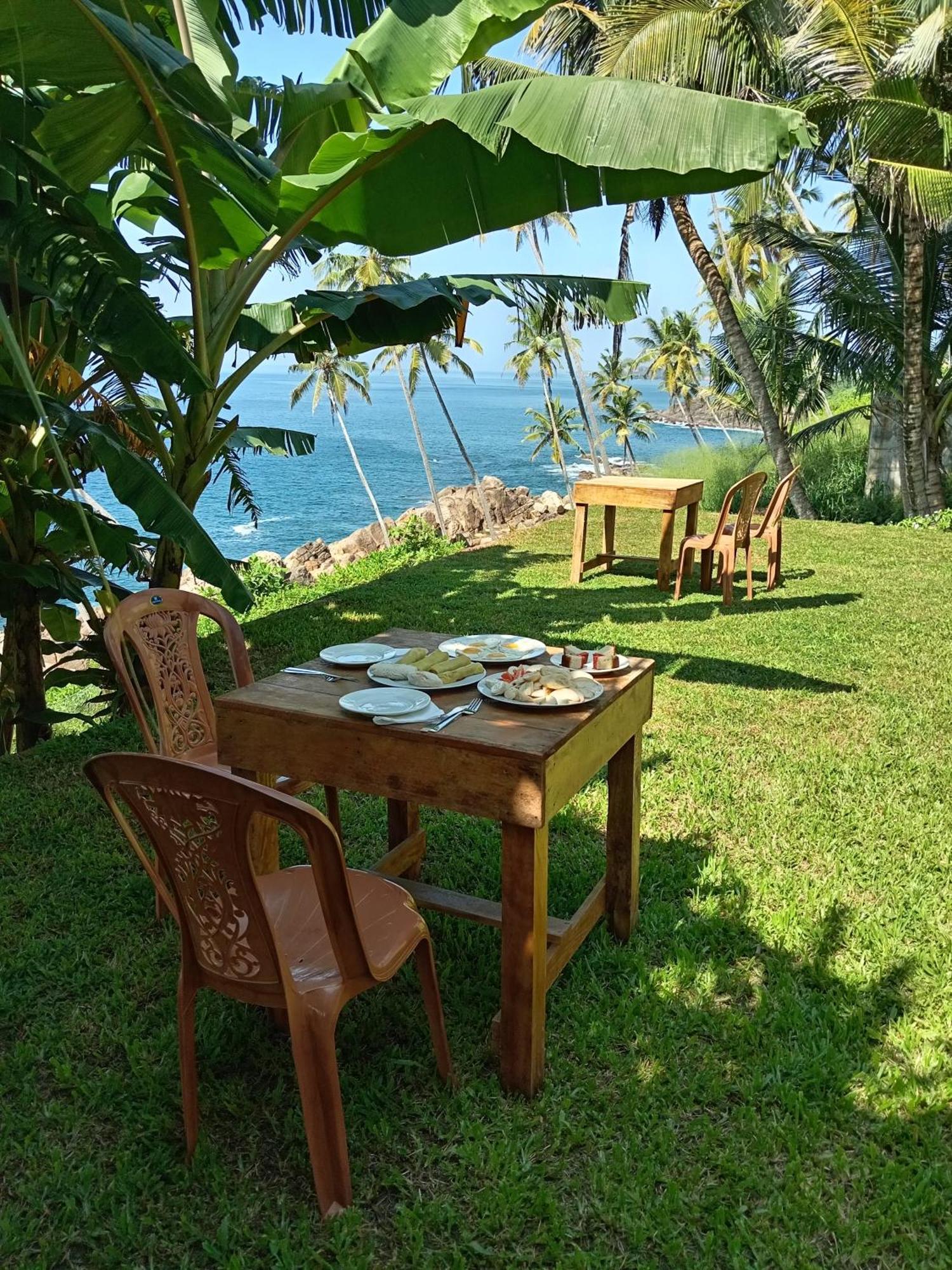 London Villa Secret Beach Mirissa Exterior foto